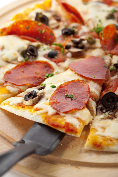 Pizza Salami - Foto, Imagen