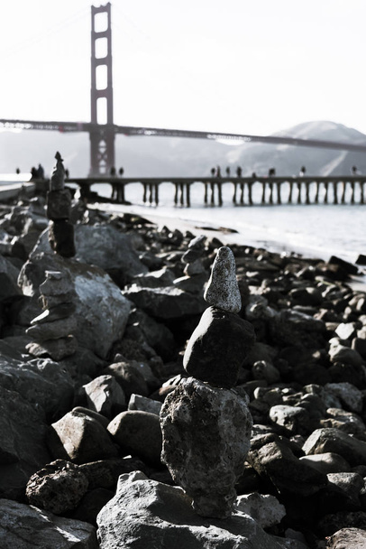 湾、アメリカ合衆国サンフランシスコからゴールデン ゲートのビュー - 写真・画像