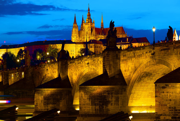 Most gotycki w Pradze - Zdjęcie, obraz