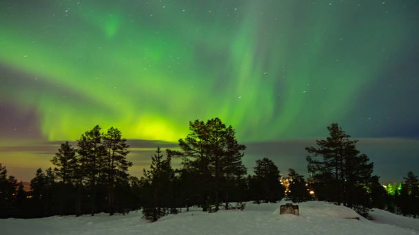 Βόρειο Σέλας σε Rovaniemi Φινλανδία - Φωτογραφία, εικόνα