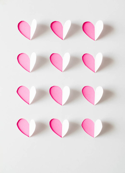 Paper hearts cut from paper. - Foto, Imagen