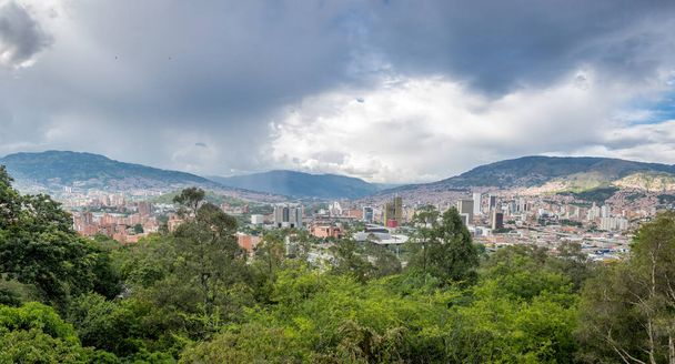 Veduta aerea di Medellin, Colombia
 - Foto, immagini
