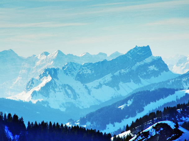 Panoramablick vom spitzli bei der urnasch-Siedlung - Kanton Appenzell ausserrhoden, Schweiz - Foto, Bild
