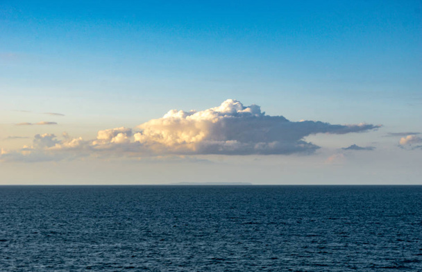 nuages au-dessus de l'océan - ciel bleu, mer baltique
 - Photo, image