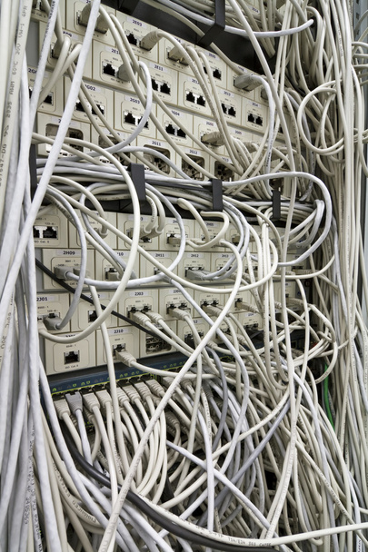 Сетевой кабель в сервисном зале
 - Фото, изображение