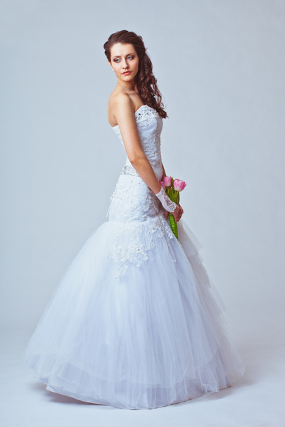Beautiful bride studio full length portrait - Zdjęcie, obraz