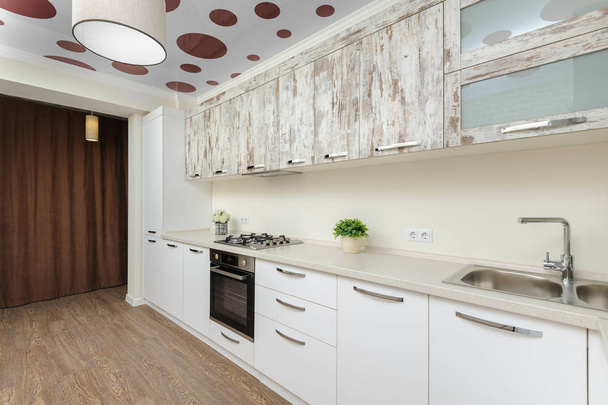 μοντέρνο λευκό κουζίνα εσωτερικό - Φωτογραφία, εικόνα