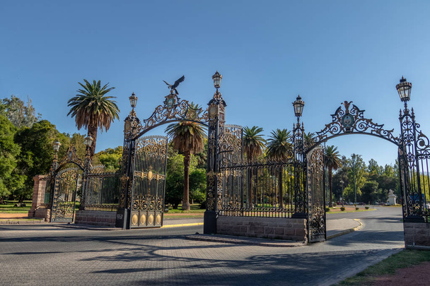 Park Gates (Portones del Parque) at General San Martin Park - Mendoza, Argentina - Foto, Imagem