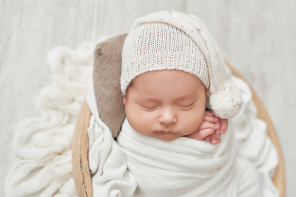 neugeborener Junge 1 Monat - Foto, Bild