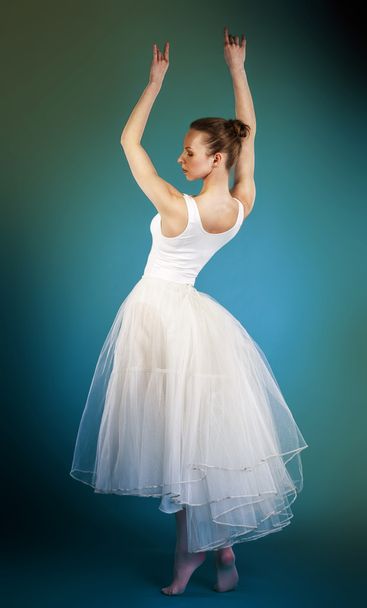 Portrait of a beautiful female ballet-dancer - Foto, Imagem