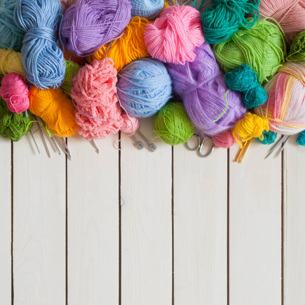 Colored balls of yarn. Rainbow colors. Yarn for knitting. Skeins of yarn. - Foto, afbeelding