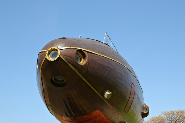 Replica de submarino que se utilizó en el siglo 19 en Barcelona en Port Vell
 - Foto, Imagen