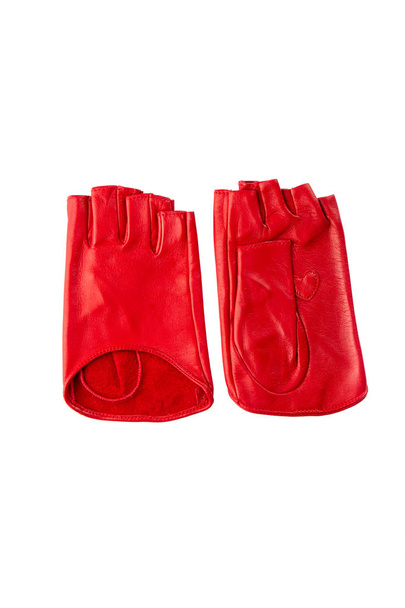 Όμορφα γυναικεία γάντια κατασκευασμένα από γνήσιο δέρμα - Φωτογραφία, εικόνα