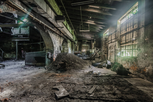 Big hall in an abandoned foundry - Photo, Image