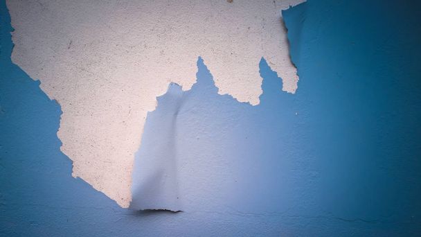 Краска, которая снимает цементную стену и видит старые гипсовые стены
 - Фото, изображение