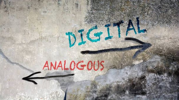 Wandgraffiti digital vs. analog - Foto, Bild