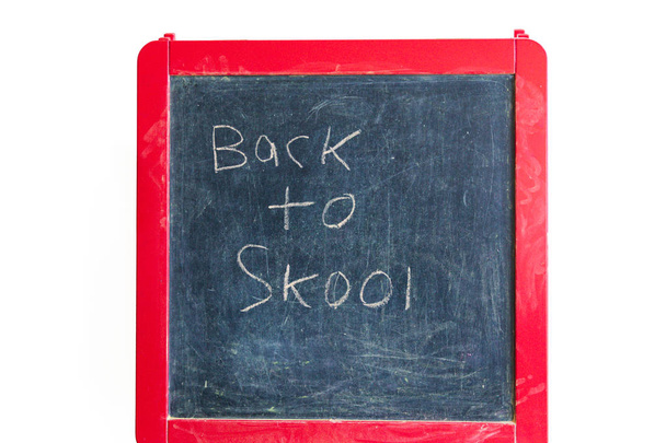 Zpátky do školy. Stará školní tabule s písemným vzkazem "Zpátky na Skool". - Fotografie, Obrázek