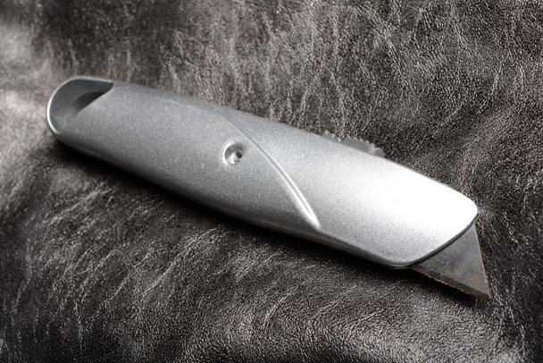 nuevo cuchillo de corte de caja
 - Foto, Imagen