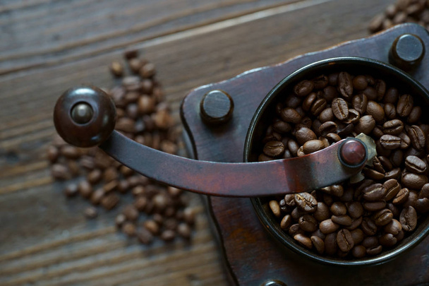 coffee beans and coffee mill - Photo, Image