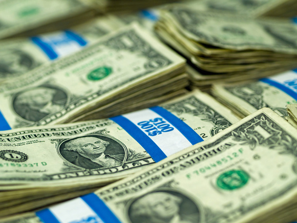 egy amerikai dollár számlák kötegek - Fotó, kép