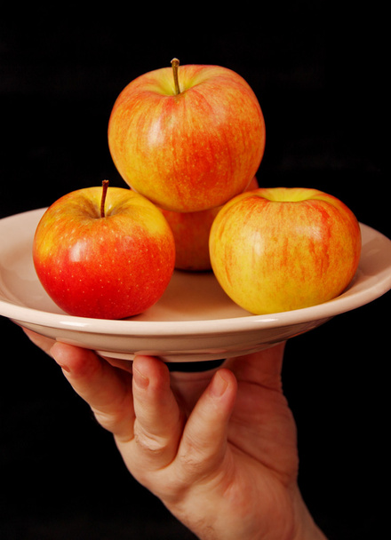 Äpfel auf einem Teller. - Foto, Bild