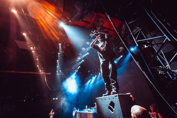 MOSCOW - SEPTEMBER, 2014: Earl Simmons aka DMX performing live at Glavclub in Moscow, Russia on 18th of September, 2014 - Fotoğraf, Görsel
