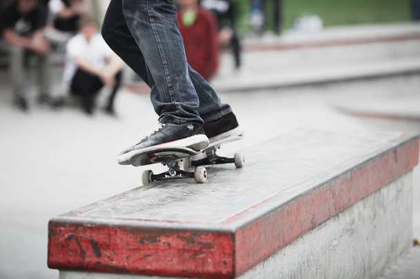 MOSCOW - 15 MAY, 2016: Street skateboarding contest by Levi's and Traektoriya board shop. Skaters riding concrete skate park Sadovniki - Zdjęcie, obraz