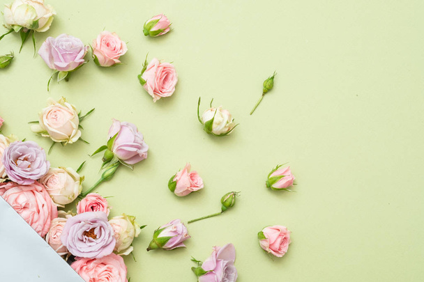 anniversary flower decor assorted fresh roses - Foto, imagen