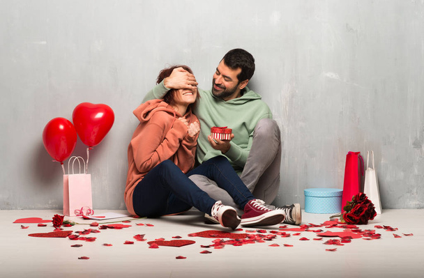 Couple in valentine day holding gift box - Photo, Image
