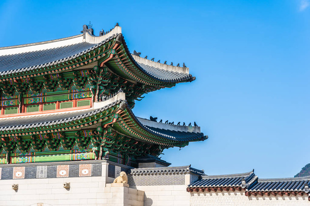 Krásná architektura budovy Gyeongbokgung palace v Soulu, Jižní Korea - Fotografie, Obrázek