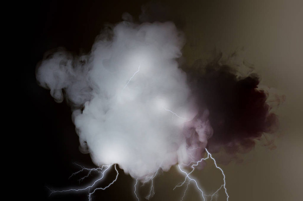 白い稲妻と黒の背景の煙の雲 - 写真・画像