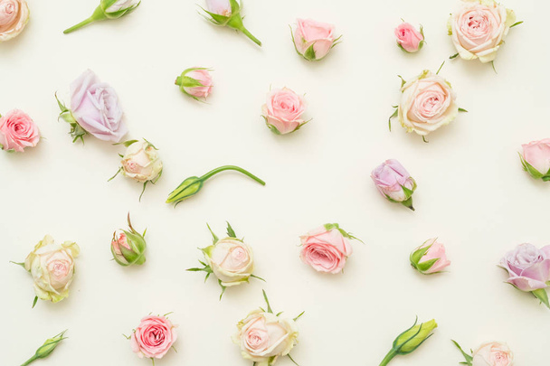 floral pattern assorted roses ivory background - Valokuva, kuva