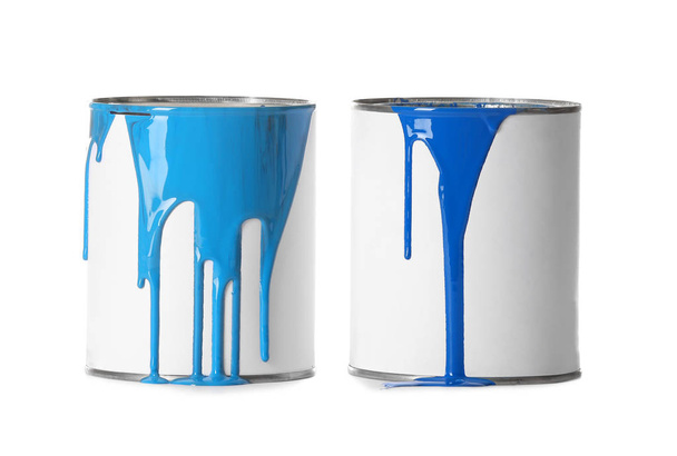 Open paint cans with stains isolated on white - Valokuva, kuva