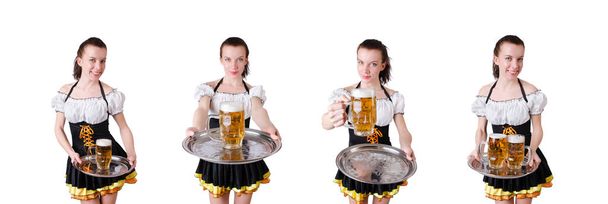νέοι σερβιτόρα με μπύρα σε λευκό - Φωτογραφία, εικόνα