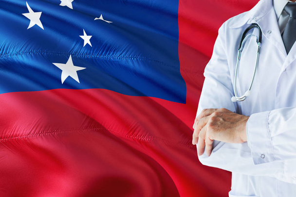 Samoan Doctor standing with stethoscope on Samoa flag background. National healthcare system concept, medical theme. - Foto, Bild