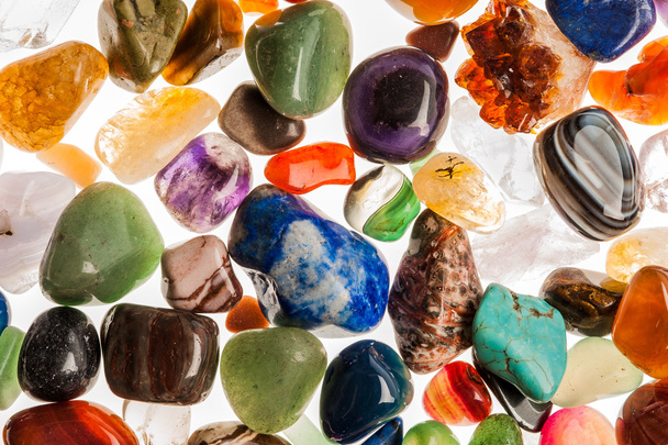 Полудрагоценные камни из драгоценных камней
 - Фото, изображение