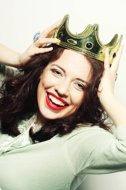 woman in crown - Foto, imagen
