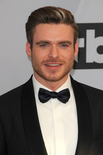 LOS ANGELES - JAN 27:  Richard Madden at the 25th Annual Screen Actors Guild Awards at the Shrine Auditorium on January 27, 2019 in Los Angeles, CA - 写真・画像