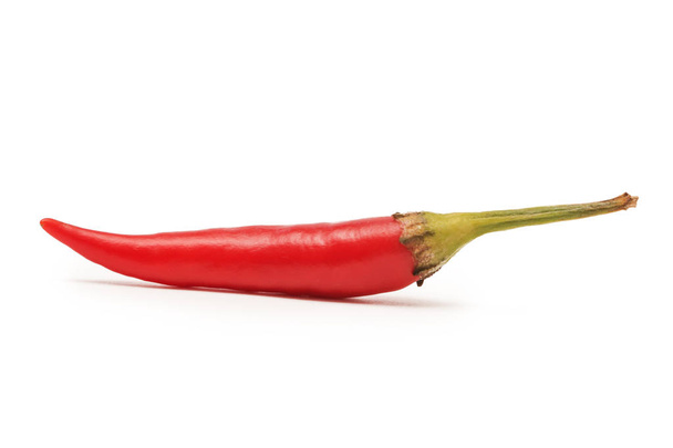 chilli pepř na bílém pozadí - Fotografie, Obrázek