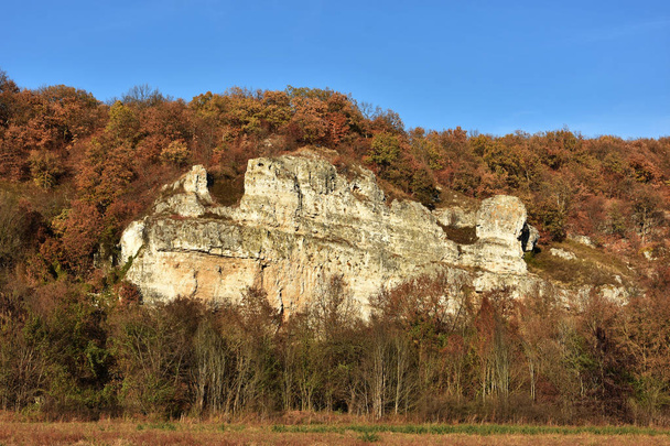 "Canaraua Fetei "elképesztő barlang egy különleges védelmi terület a határ Bulgáriával, a Dobrogea föld, Románia  - Fotó, kép