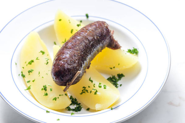 carne de salchicha tradicional, República Checa
 - Foto, imagen