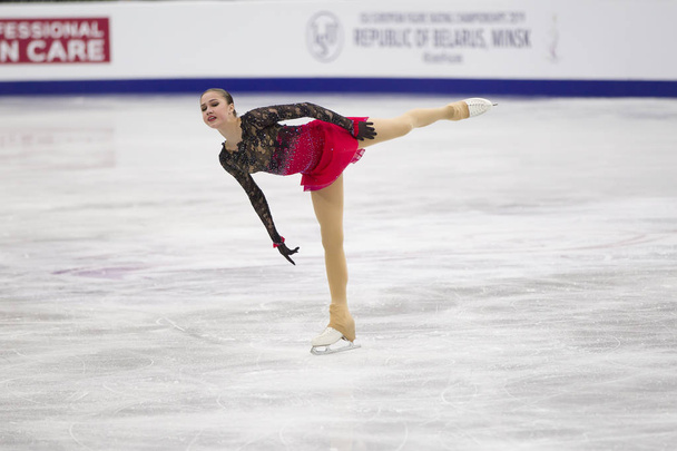 Belarus, Minsk, 25 janvier 2019. Minsk Arena. Alina Zagitova médaillée d'argent du championnat d'Europe de patinage artistique lance un programme arbitraire
 - Photo, image