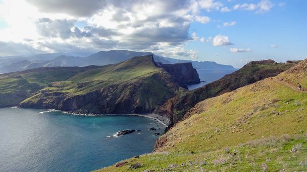 Cabo Sao Lorenco jest jednym z najpiękniejszych przylądkami Madeira, Portugalia. Na wschód od wyspy - Zdjęcie, obraz