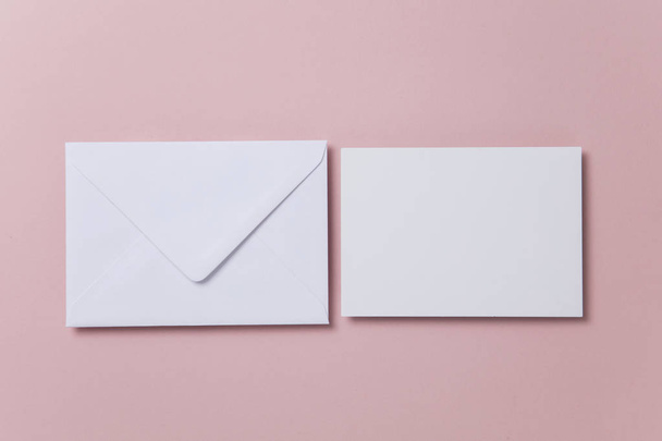 Blank white card with paper envelope template mock up - Fotografie, Obrázek