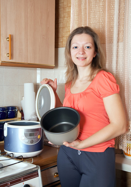 Woman with electric crockpot - Foto, imagen