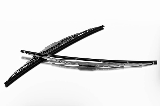 3D render. Araba için silecek bıçak. Yedek parça, oto yedek parça sürücü güvenliği için - Fotoğraf, Görsel