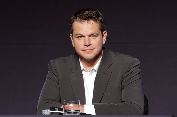 American actor Matt Damon listens at a press conference for his new movie, Elysium, in Seoul, South Korea, 14 August 2013. - Foto, Imagem