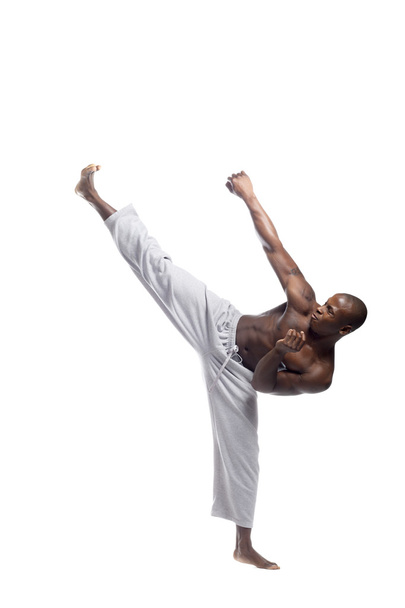 afro-americano praticare karate
 - Foto, immagini