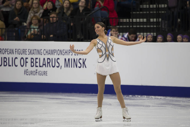 Μινσκ, Λευκορωσία, η Ice Arena, 25/01/2019. Ευρωπαϊκή Championship.British πατινάζ σκέιτερ Νατάσα Mkay εκτελεί δωρεάν πρόγραμμα - Φωτογραφία, εικόνα