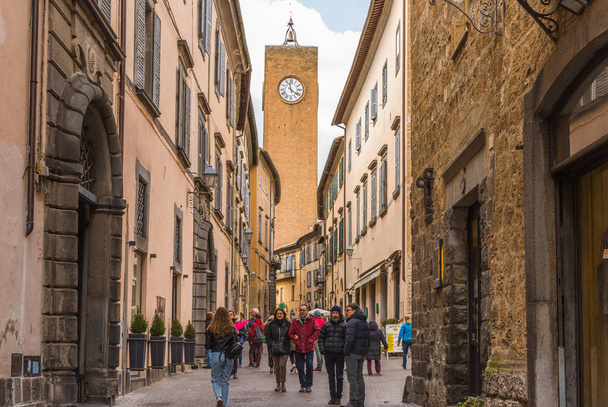 Orvieto, Italy - March 24, 2018: Narrow street in the center of the old town - Fotografie, Obrázek